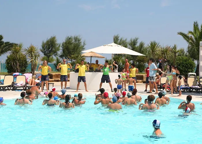 Centro Vacanze Poker Resort 3*