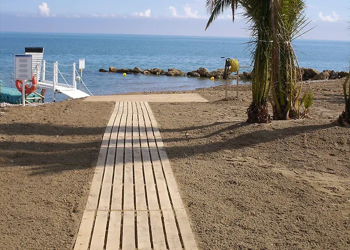 Centro Vacanze Poker منتجع 3*